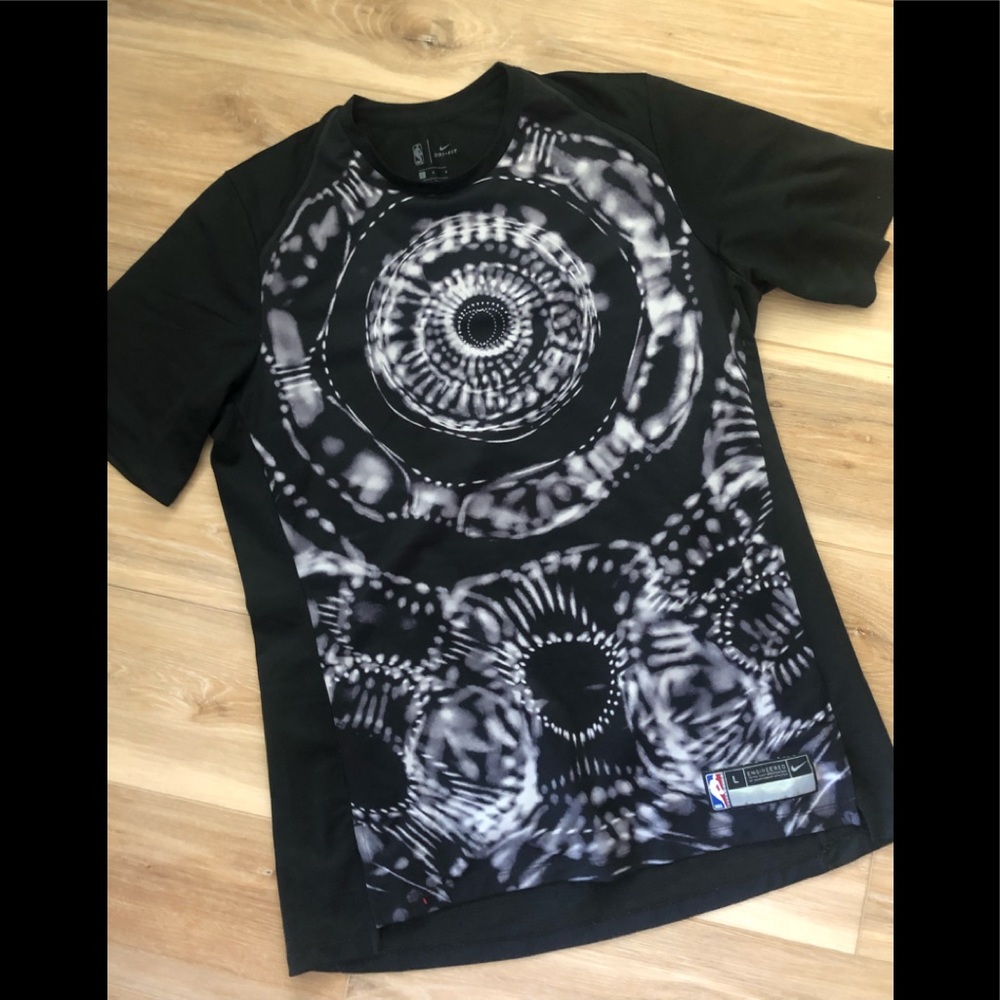 Nike NBA MLK Basketball Graphic Tee L